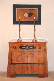 Biedermeier chest of drawers